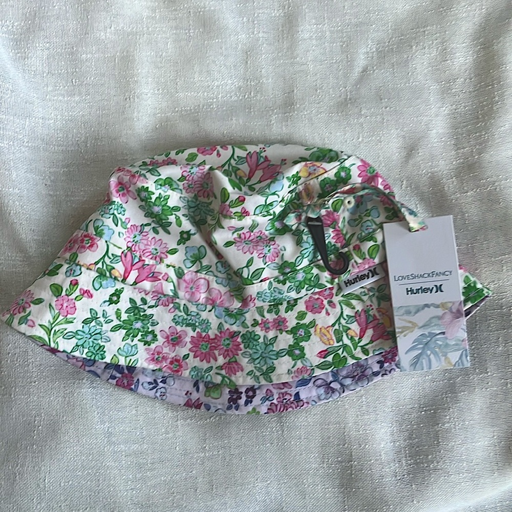 NWT LoveShackFancy x Hurley bucket hat